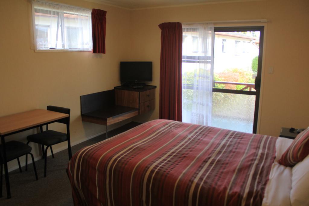 Coronation Court Motel New Plymouth Extérieur photo